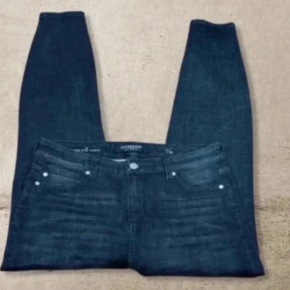 Liverpool Dark Wash Ankle Jeans - Picture 3 of 6